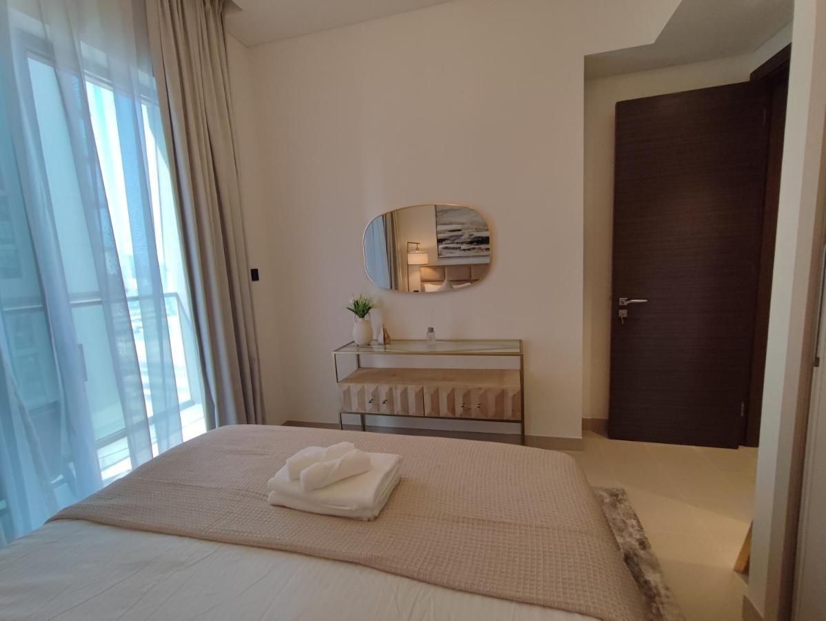 Beautiful 2 Bedroom Next To Business Bay - Sobha Creek Vista Дубай Экстерьер фото