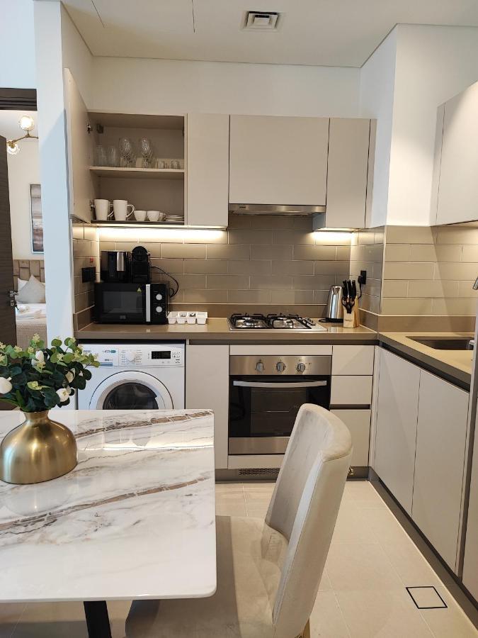 Beautiful 2 Bedroom Next To Business Bay - Sobha Creek Vista Дубай Экстерьер фото