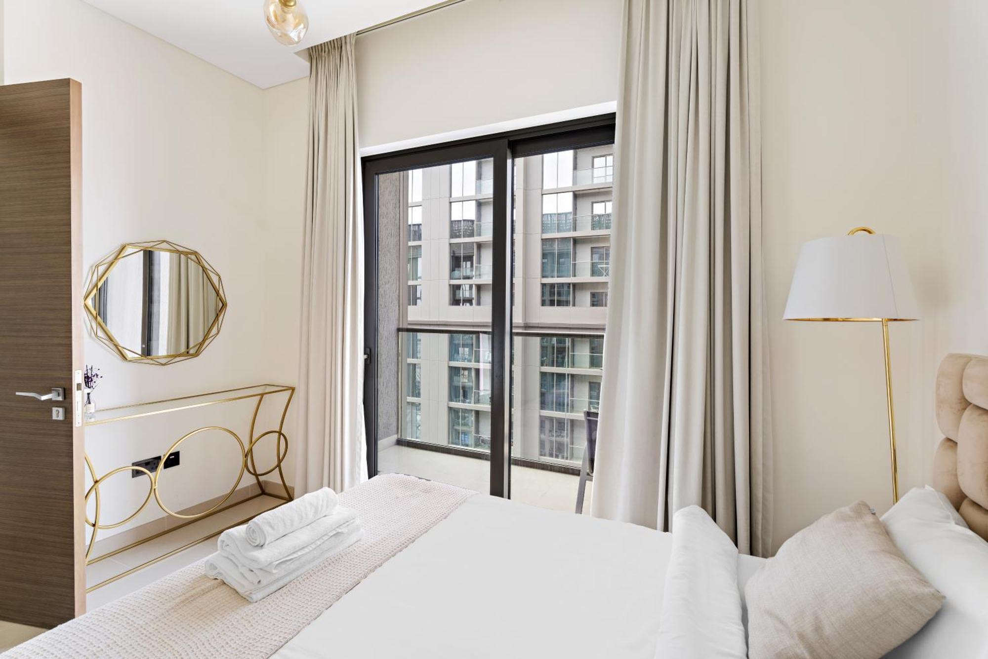 Beautiful 2 Bedroom Next To Business Bay - Sobha Creek Vista Дубай Экстерьер фото